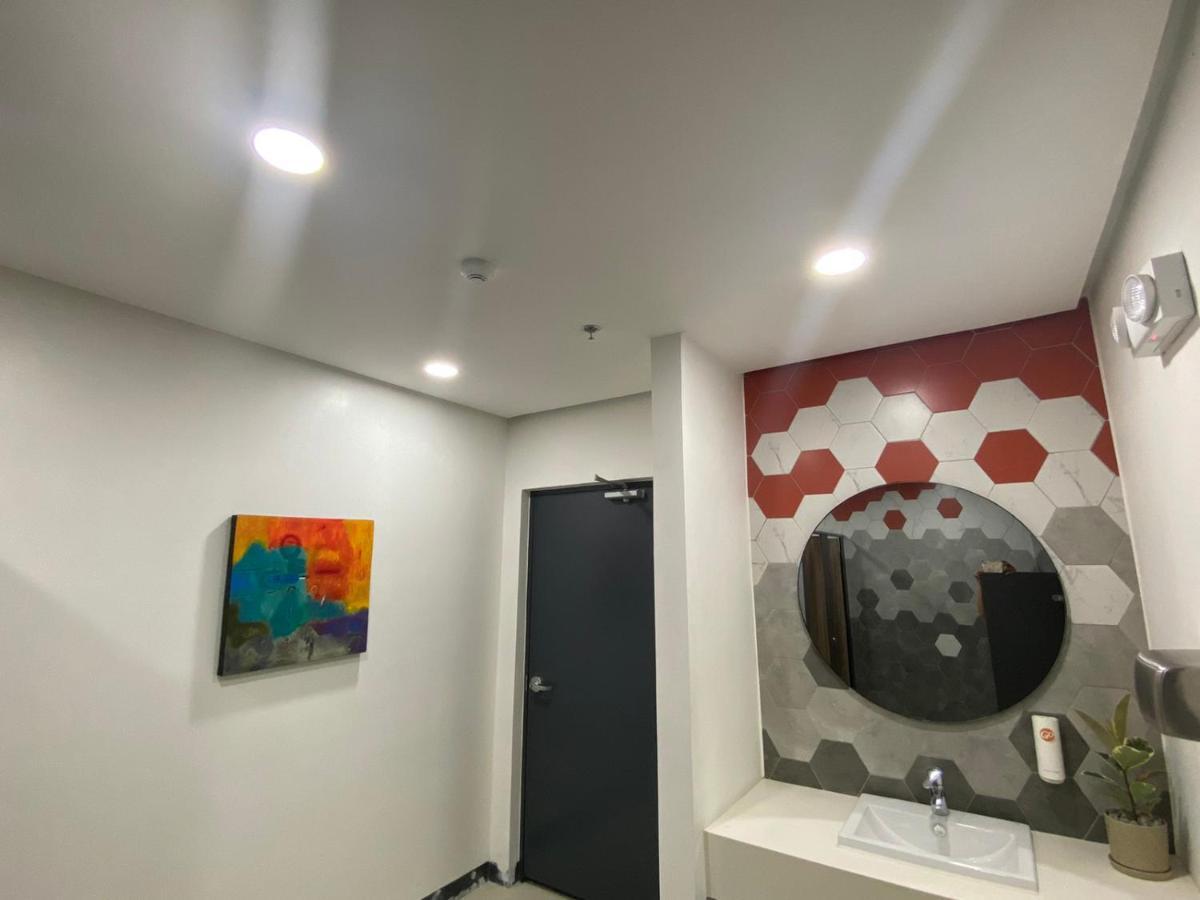 Go Hotels Plus Tuguegarao エクステリア 写真