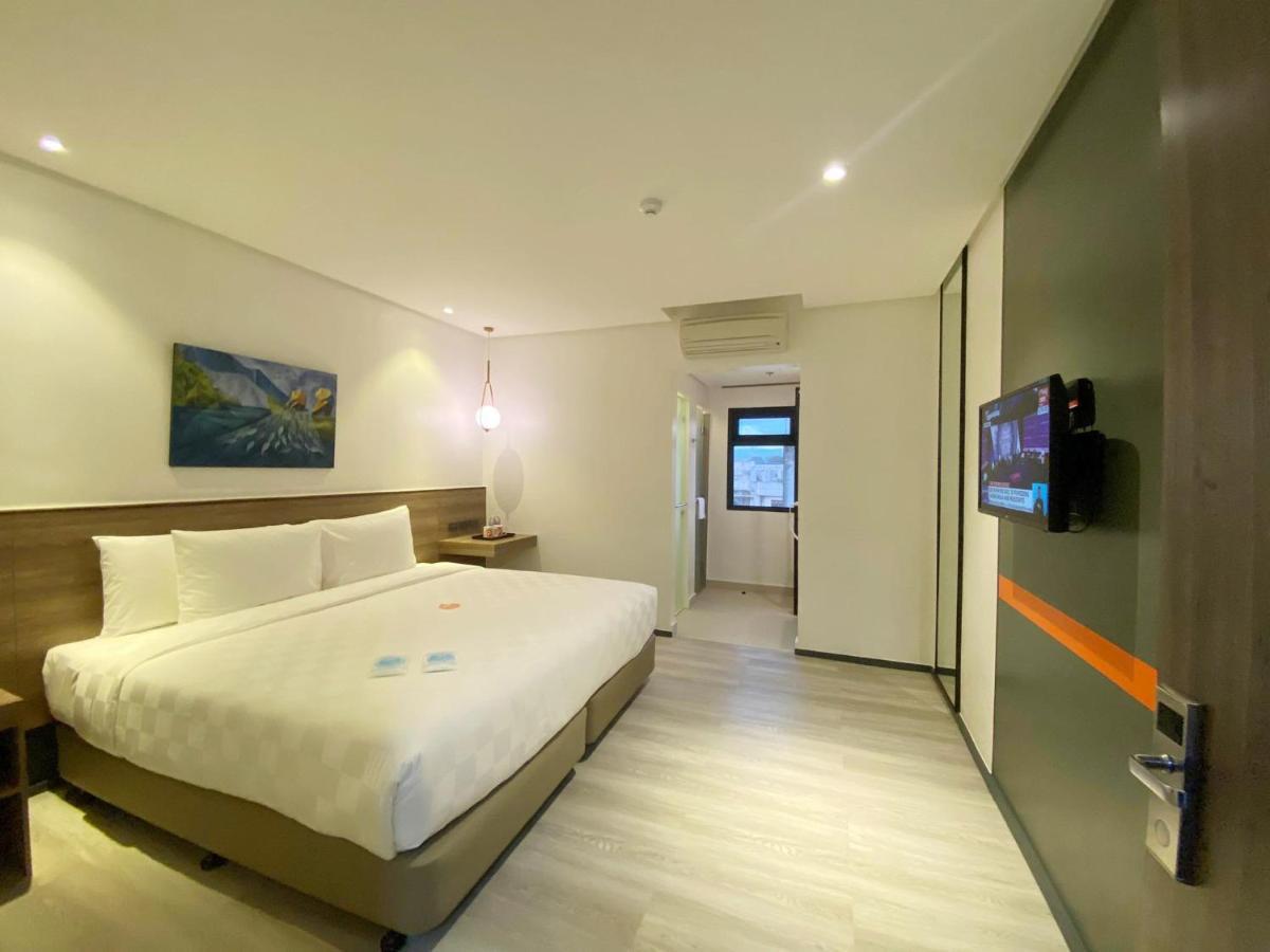 Go Hotels Plus Tuguegarao エクステリア 写真